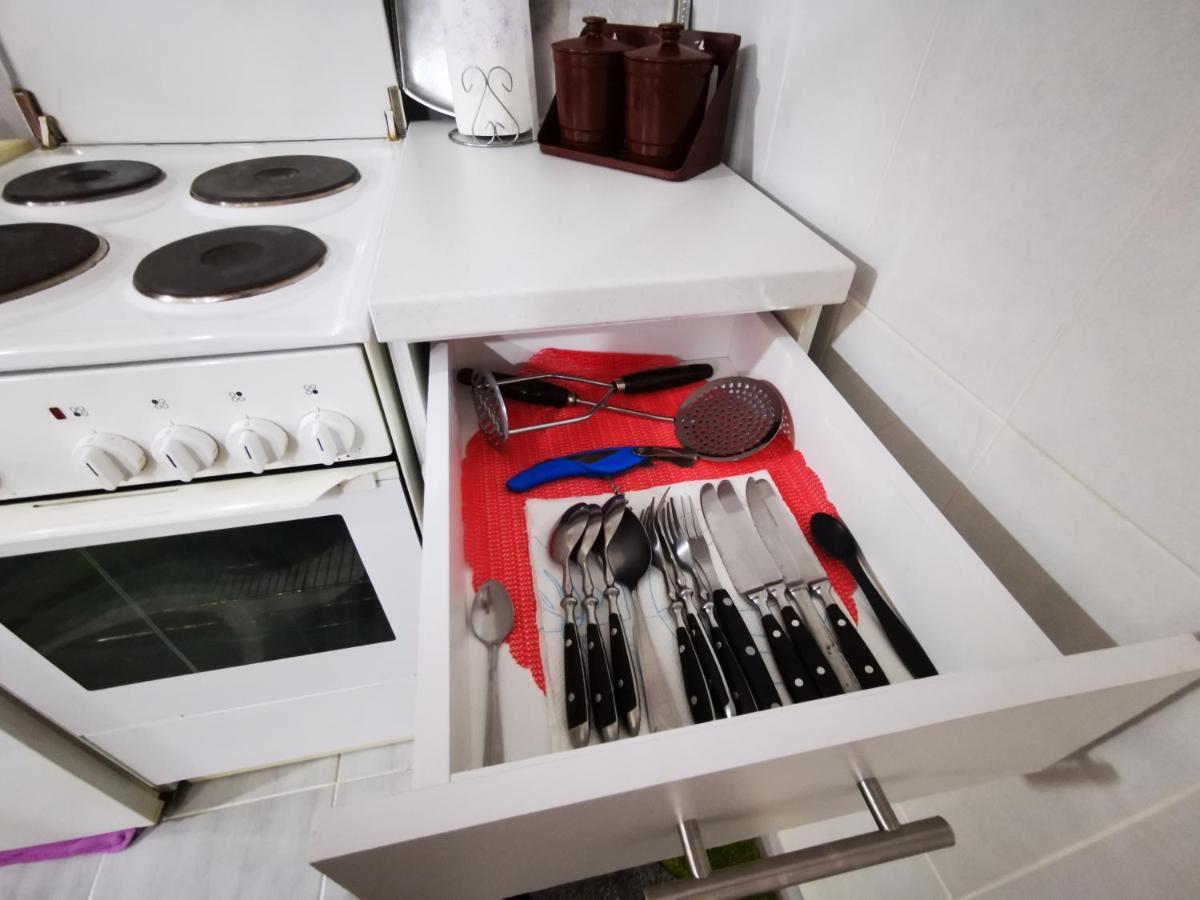 White Apartment Sarajevo - Free Parking מראה חיצוני תמונה