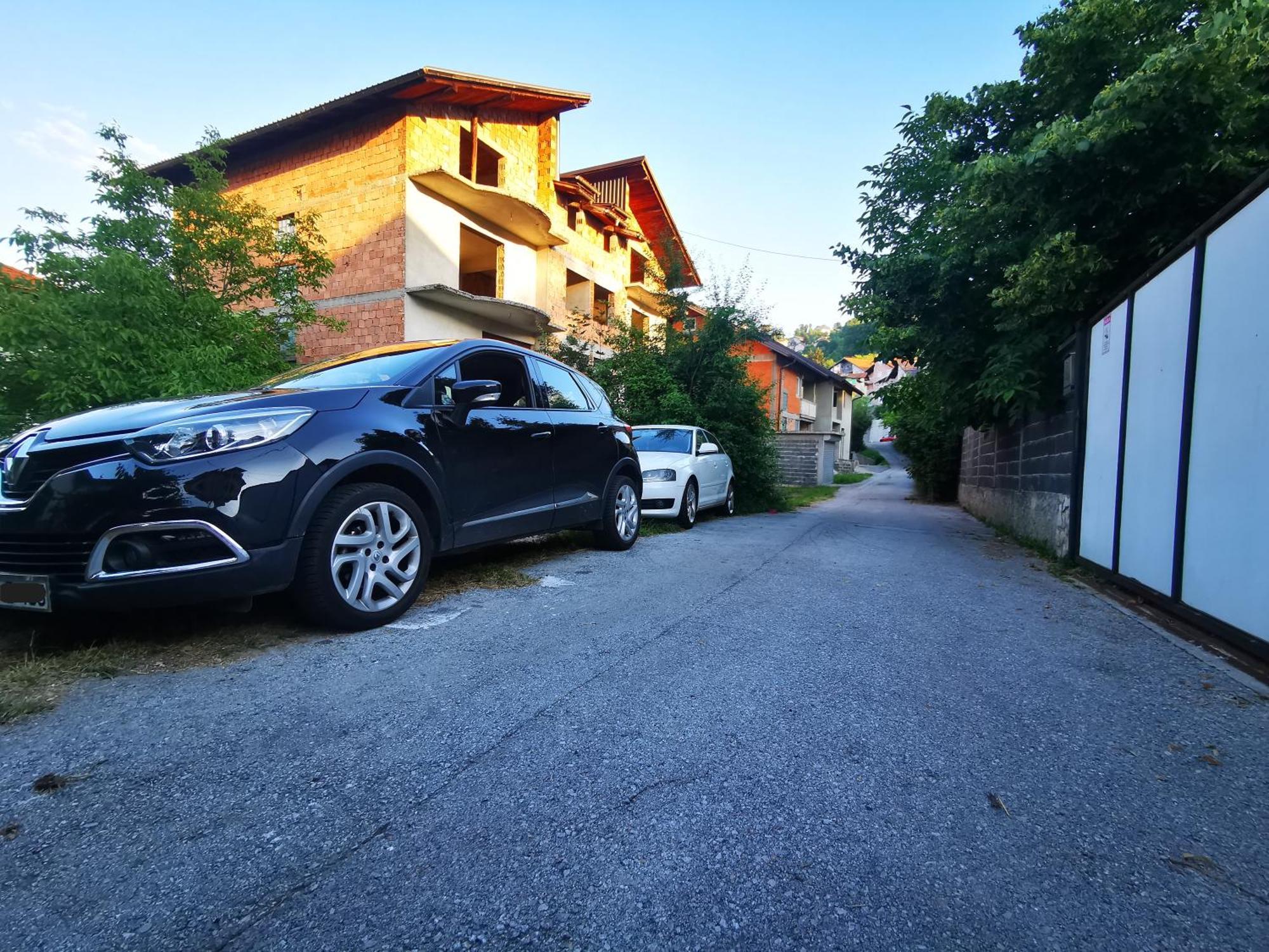 White Apartment Sarajevo - Free Parking מראה חיצוני תמונה